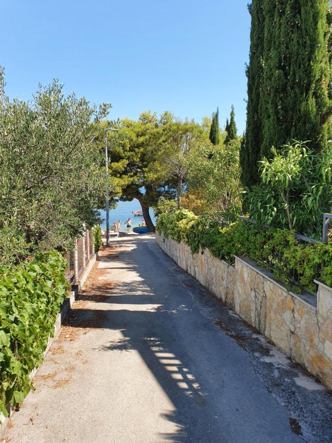 Apartman Tamara Traù Esterno foto
