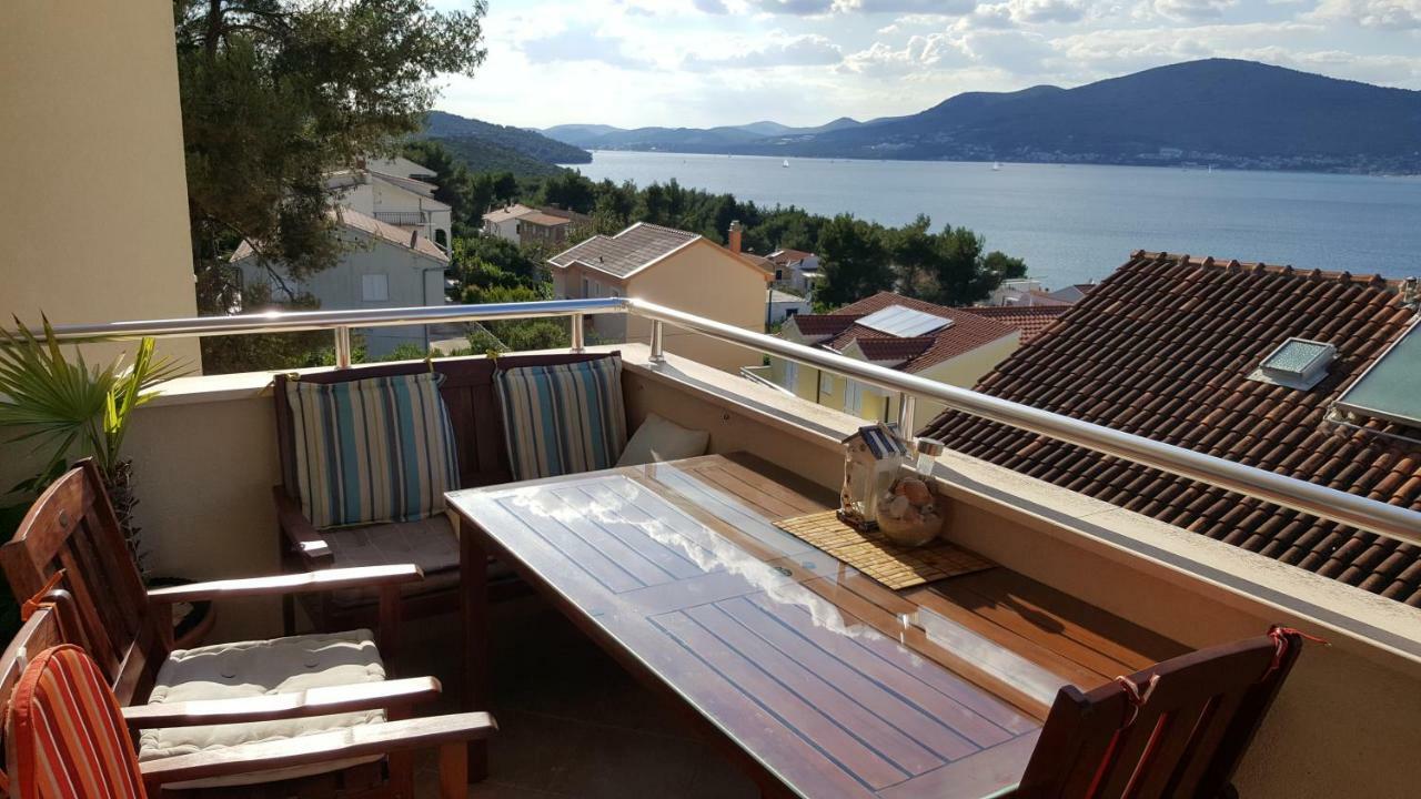 Apartman Tamara Traù Esterno foto