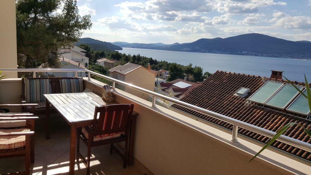 Apartman Tamara Traù Esterno foto