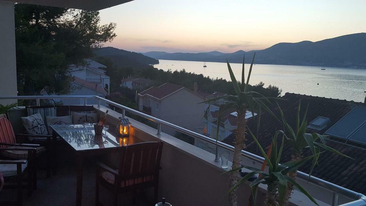 Apartman Tamara Traù Esterno foto