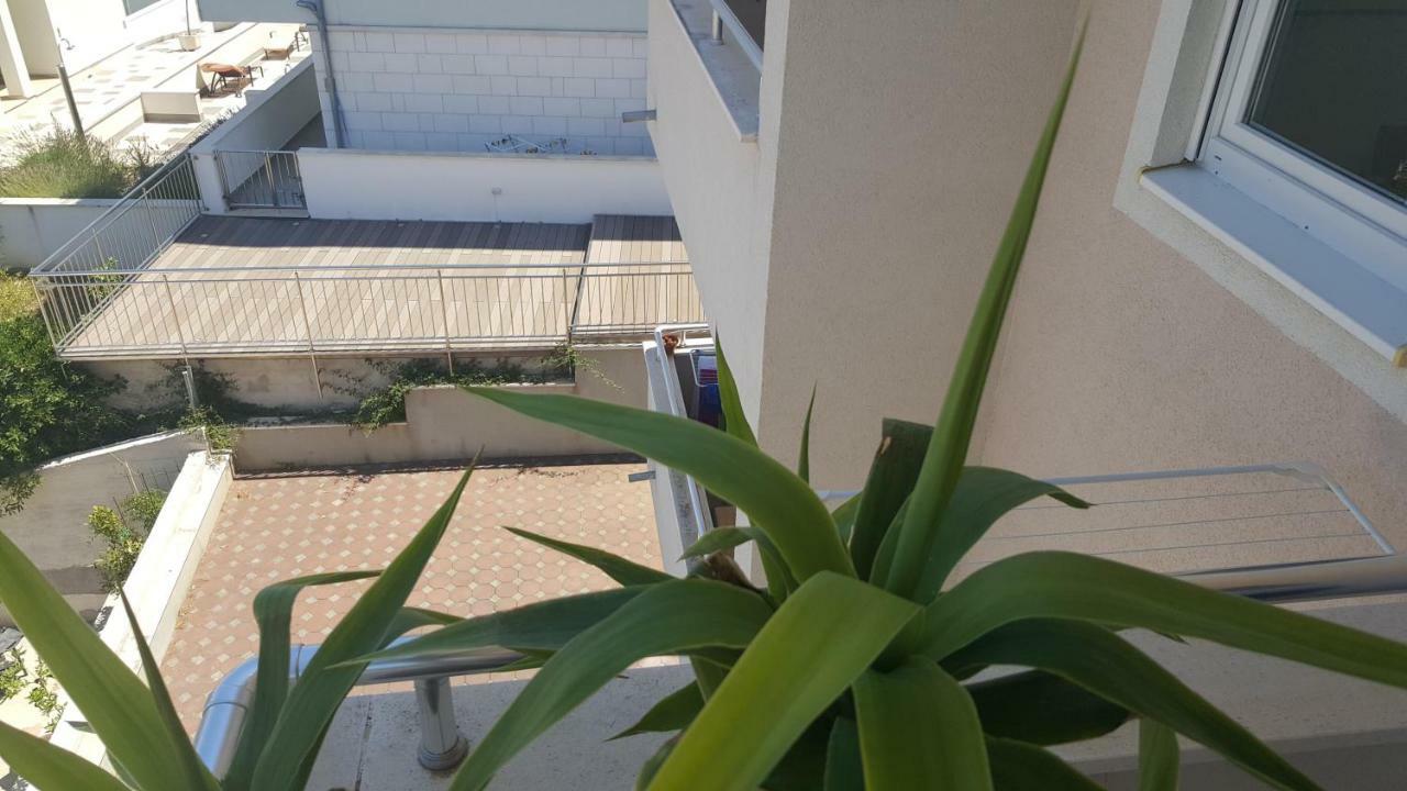 Apartman Tamara Traù Esterno foto