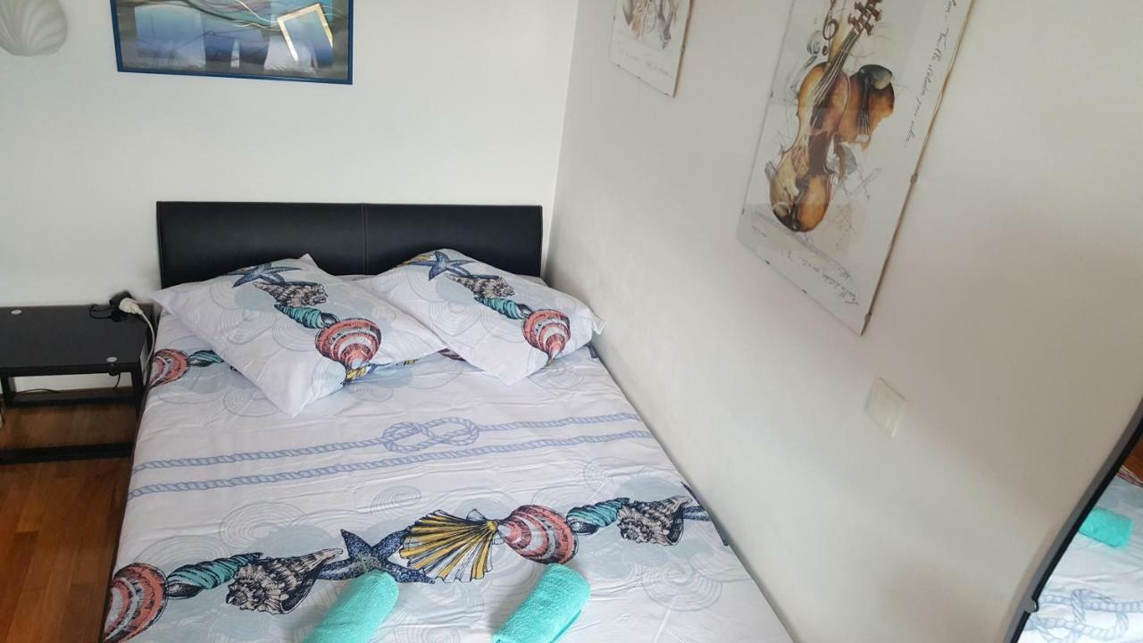 Apartman Tamara Traù Esterno foto